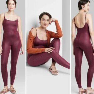 Wild Fable * Sleeveless Liquid Bodysuit * Size XXS – Burgundy (NWT) 🍷✨